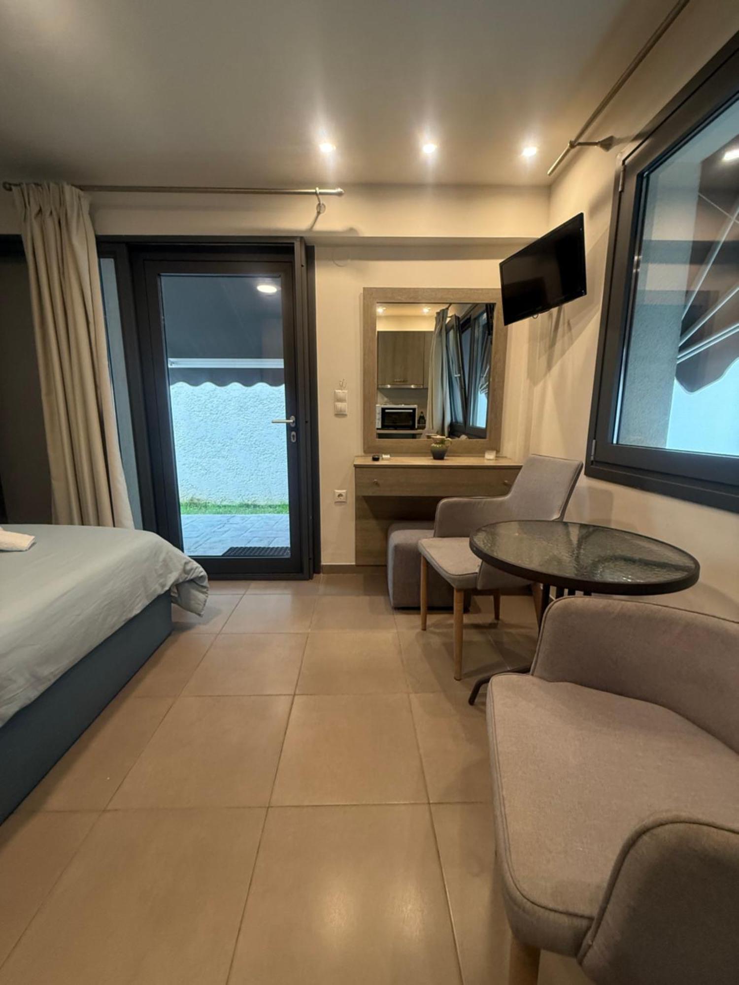 Aqua Mare Luxury Apartments Паралия-Катерини Номер фото